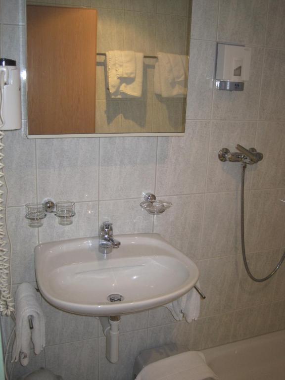 Hotel Des Alpes Realp Pokoj fotografie