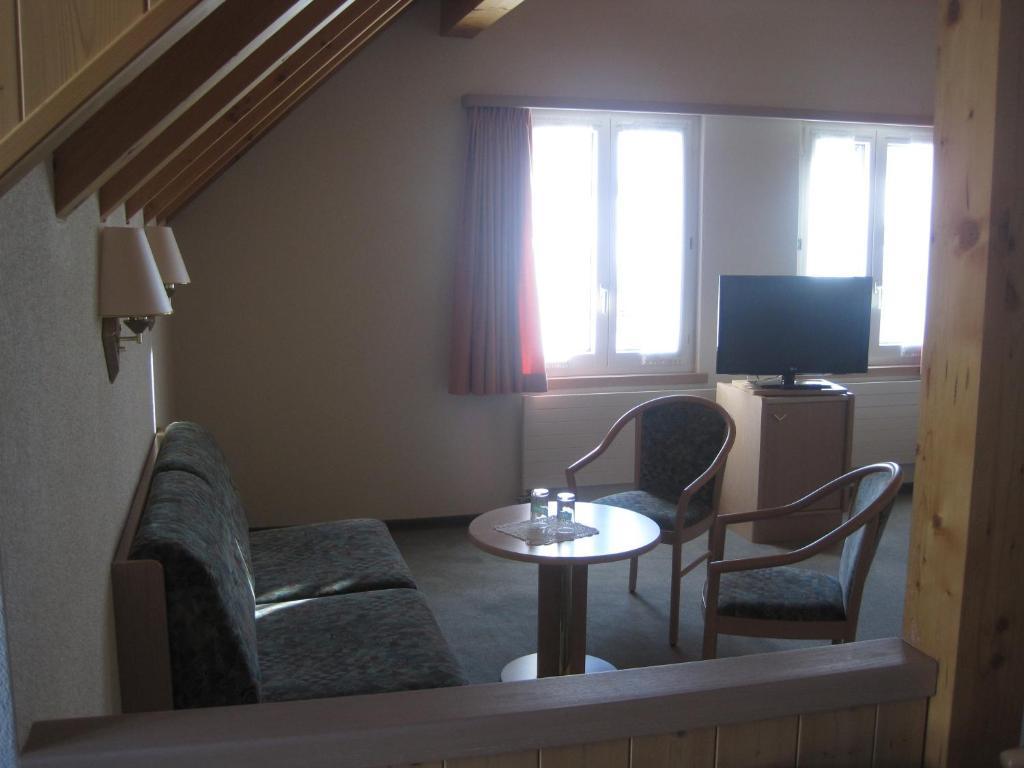 Hotel Des Alpes Realp Pokoj fotografie