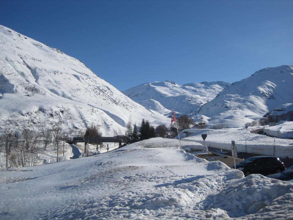 Hotel Des Alpes Realp Exteriér fotografie